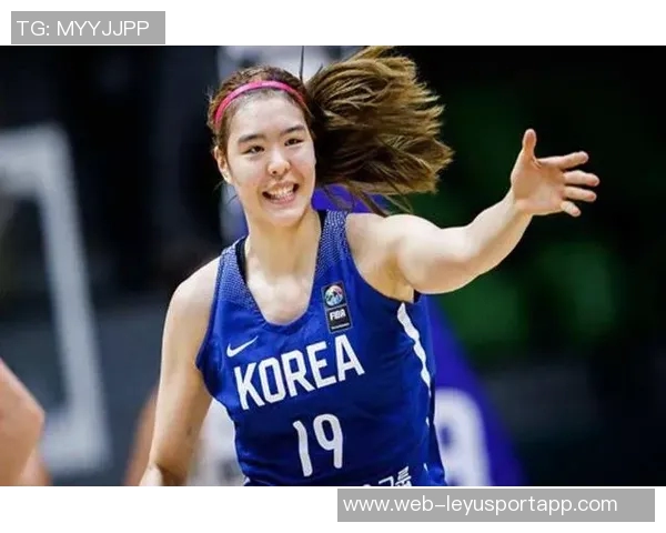 克雷桑身穿巴西9号球衣现场助威激情对决韩国队